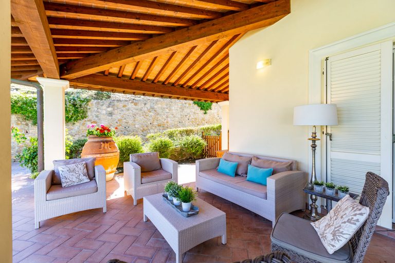 Villa_04_1200x800
